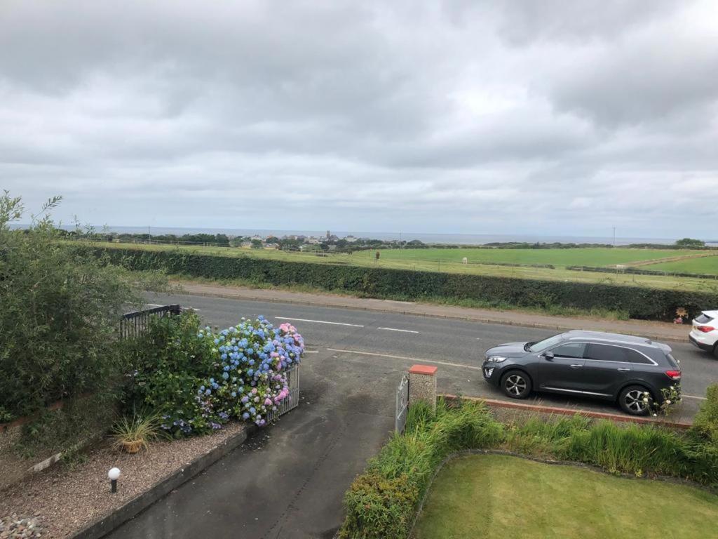 Sea House, Castlerock - Hosts 6, 3 Bedroom House Extérieur photo